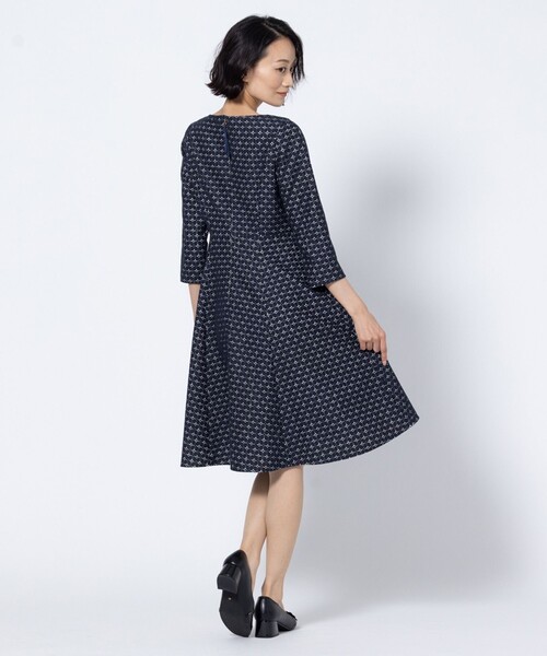 TOCCA(トッカ)の「SWEET TEA TIME LACE 総レースドレス(ワンピース・レディース・グレー系7/ネイビー系7・00/0/2)」の22枚目の写真