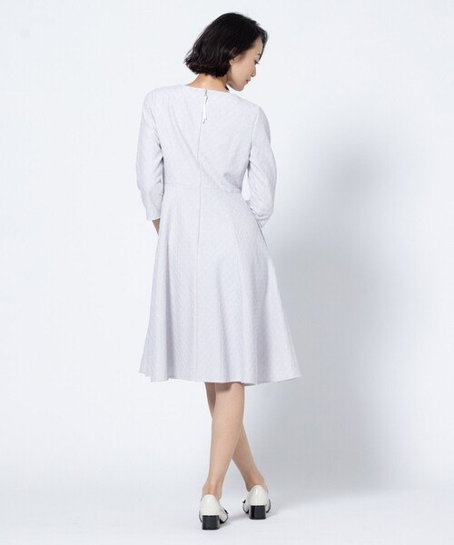 TOCCA(トッカ)の「SWEET TEA TIME LACE 総レースドレス(ワンピース・レディース・グレー系7/ネイビー系7・00/0/2)」の5枚目の写真