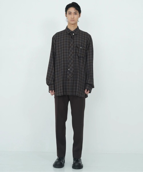 STUDIOUS(ステュディオス)の「NECKTIE SHIRT(シャツ/ブラウス・メンズ・ネイビー/ブラウン・2/1)」の7枚目の写真