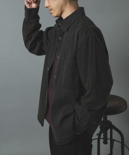 ITEMS URBANRESEARCH(アイテムズ アーバンリサーチ)の「フェードデニムリングドットボタンシャツ(シャツ/ブラウス・メンズ・ネイビー/ブラック/ブルー・MEDIUM/LARGE)」の9枚目の写真