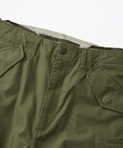OUTSTANDING（アウトスタンディング）の「M-65 RIPSTOP CARGO PANTS_OLIVE GREEN（その他パンツ・メンズ・その他・SMALL/LARGE/MEDIUM）」の3枚目の写真