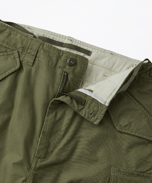 OUTSTANDING（アウトスタンディング）の「M-65 RIPSTOP CARGO PANTS_OLIVE GREEN（その他パンツ・メンズ・その他・SMALL/LARGE/MEDIUM）」の4枚目の写真