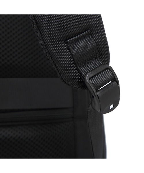 GUSCIO UOMO(グッシオ ウォーモ)の「【グッシオ ウォーモ】大容量ビジネスリュック 牛革付属(ビジネスバッグ・メンズ・ブラック/ネイビー/ダークグレー・FREE)」の11枚目の写真