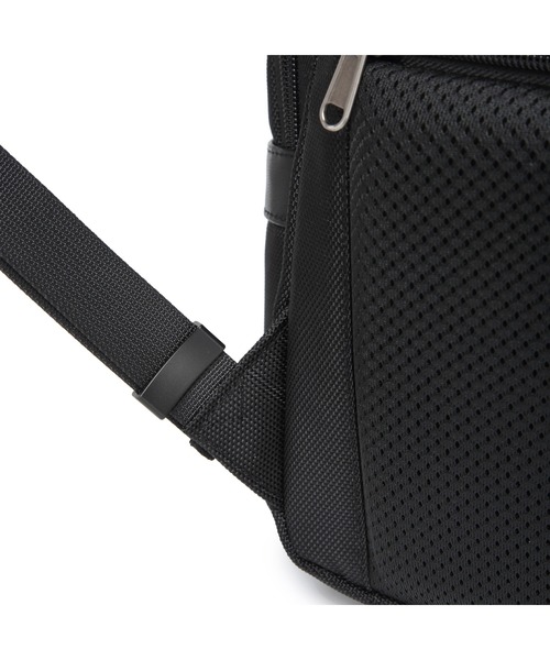 GUSCIO UOMO(グッシオ ウォーモ)の「【グッシオ ウォーモ】大容量ビジネスリュック 牛革付属(ビジネスバッグ・メンズ・ブラック/ネイビー/ダークグレー・FREE)」の12枚目の写真