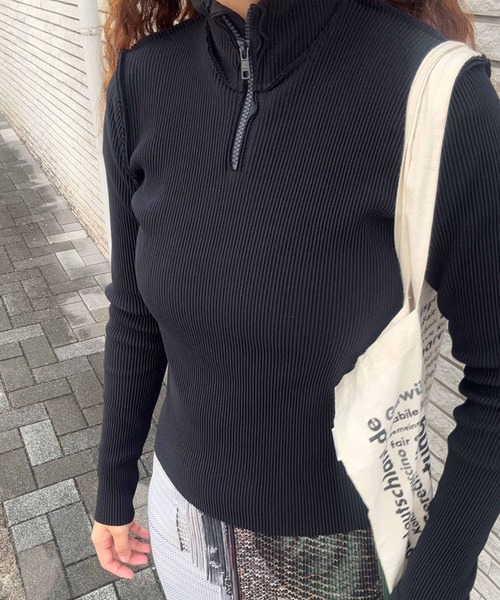 CONZ(コンズ)の「CRISP HALF-ZIP TOP(Tシャツ/カットソー・レディース・ブラック/ブルー/グレー・FREE)」の5枚目の写真