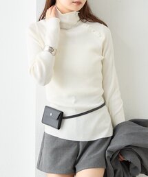 ネックボタンハイネックニット