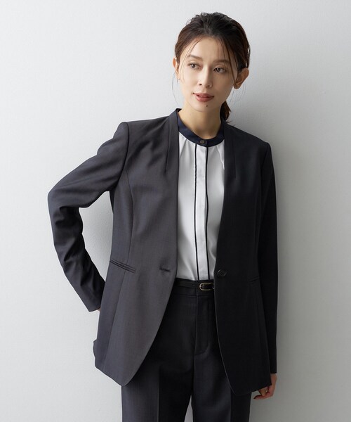 UNTITLED(アンタイトル)の「【SET UP】ウールシルクブレンドノーカラージャケット(ノーカラージャケット・レディース・ネイビー/ブラウン系その他/チャコールグレー・01/04/03/02/44/42/00/50/48/46)」の15枚目の写真