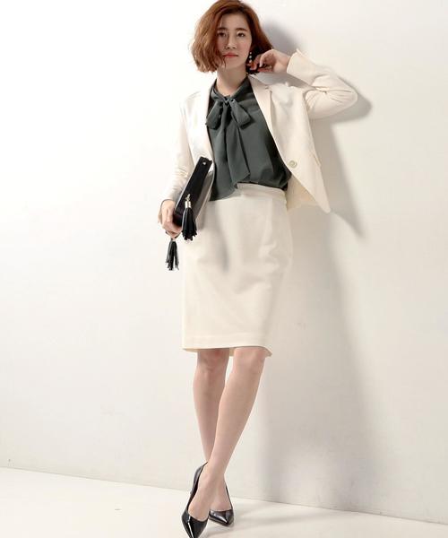 UNITED ARROWS(ユナイテッドアローズ)の「○UBBT RAMIE テーラード ジャケット◆(テーラードジャケット・レディース・オフホワイト/グレー/ネイビー・40/38/36)」の14枚目の写真