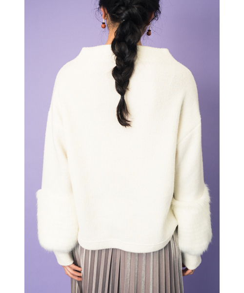 TEVALT（ヴァレット）の「<Titilate valet> ファー切り替えスリーブ　ボトルネック　プルオーバー（Tシャツ/カットソー・レディース・ホワイト/グレー/ネイビー・38）」の14枚目の写真