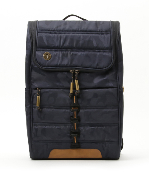 Focused Space(フォーカスドスペース)の「THE COMMANDER BACKPACK バックパック デイパック(バックパック/リュック・メンズ・ブラウン/タン/オリーブ/グレー系その他/グレー/カモフラージュ/ネイビー・ONE SIZE)」の6枚目の写真
