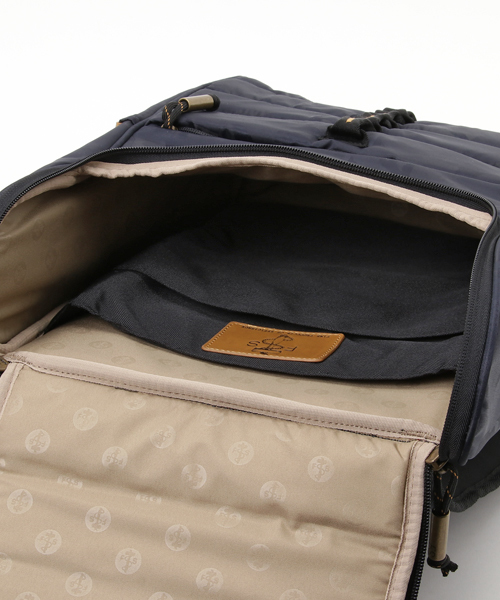 Focused Space(フォーカスドスペース)の「THE COMMANDER BACKPACK バックパック デイパック(バックパック/リュック・メンズ・ブラウン/タン/オリーブ/グレー系その他/グレー/カモフラージュ/ネイビー・ONE SIZE)」の14枚目の写真