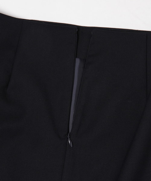 N.(N. Natural Beauty Basic)(エヌエヌナチュラルビューティーベーシック)の「マイクロダブルクロスタイトスカート(スカート・レディース・ネイビー/ベージュ/イエロー/レッド・MEDIUM/SMALL)」の11枚目の写真