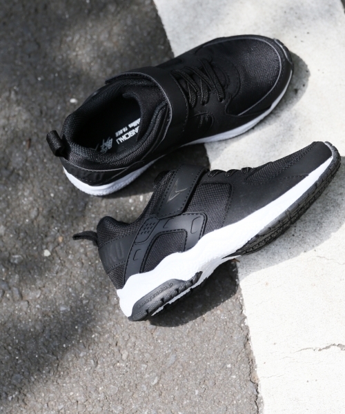 GLOBAL WORK（グローバルワーク）の「【キッズ】シュンソク 5/760593 （スニーカー・キッズ・カモフラージュ/グレー/ブラック・18/22/19/20/21）」の2枚目の写真