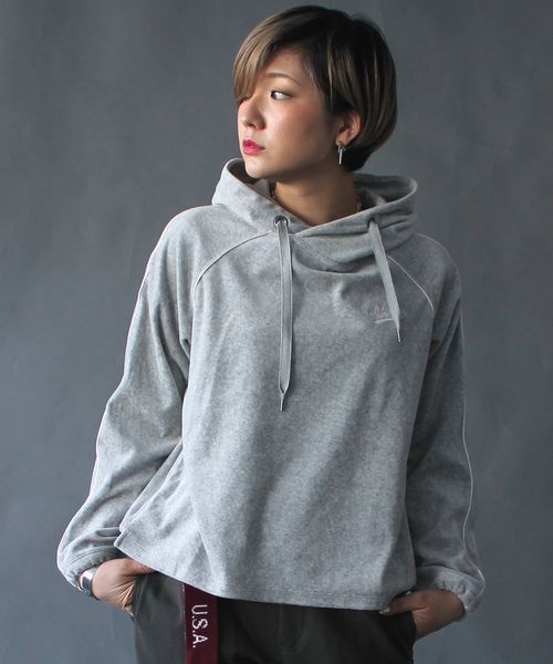 AVIREX(アヴィレックス)の「avirex/ アヴィレックス/ L/S EMBROIDERED PULLOVER PARKA/ 刺繍 プルオーバーパーカー(パーカー・レディース・グレー/ブルー/ブラック・FREE)」の1枚目の写真