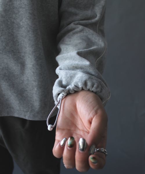 AVIREX(アヴィレックス)の「avirex/ アヴィレックス/ L/S EMBROIDERED PULLOVER PARKA/ 刺繍 プルオーバーパーカー(パーカー・レディース・グレー/ブルー/ブラック・FREE)」の9枚目の写真