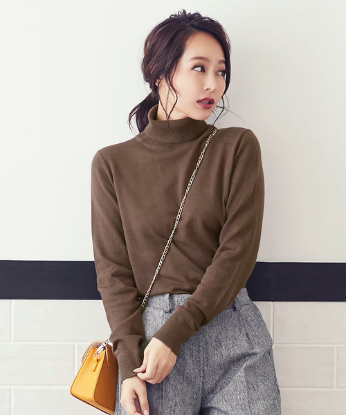 KOBE LETTUCE（コウベレタス）の「【HeatKnit】吸湿発熱Vネックニット＆タートルニットトップス（ニット/セーター・レディース・ブラック系その他2/ブラウン系その他/ピンク系その他/ブラック系その他/イエロー系その他/ピンク系その他2/グリーン系その他/レッド系その他/ホワイト系その他2/ブルー系その他/ホワイト系その他/イエロー系その他2/ブルー系その他2/レッド系その他2/ベージュ系その他2/グリーン系その他2/ベージュ系その他/ブラウン系その他2/ブルー/ブラウン系その他3/ピンク系その他3/ピンク/モカ/ブルー系その他3・FREE）」の8枚目の写真