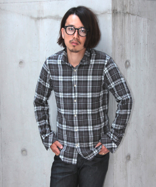 BEAMS（ビームス）の「□BEAMS / ワッシャーチェックシャツ（シャツ/ブラウス・メンズ・ブラック/レッド/ブルー・SMALL/MEDIUM/LARGE）」の2枚目の写真