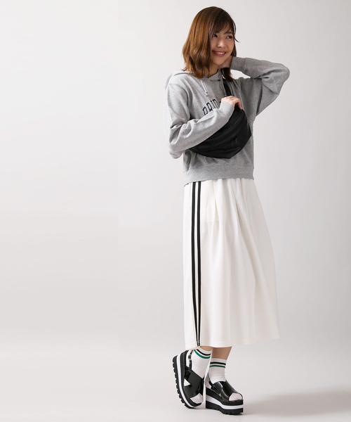 WEGO（ウィゴー）の「WEGO/サイドラインタックロングスカート（スカート・レディース・ホワイト/ブラック/レッド・FREE）」の4枚目の写真