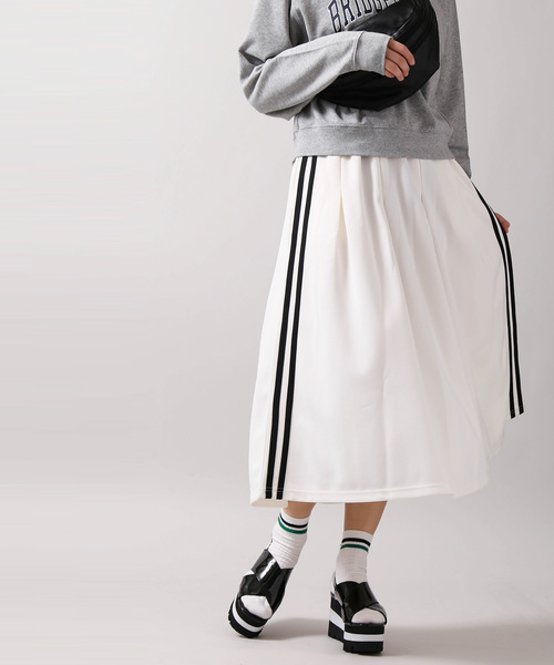 WEGO（ウィゴー）の「WEGO/サイドラインタックロングスカート（スカート・レディース・ホワイト/ブラック/レッド・FREE）」の6枚目の写真