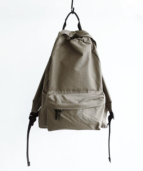 【美品】スタンダードサプライ　シンプリシティ　デイリーデイバッグ　オリーブ スタンダードサプライ / SIMPLICITY CORDURA シンプリシティ
