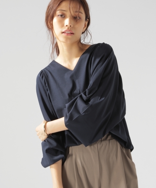 BAYFLOW(ベイフロー)の「ボリューム袖プルオーバー 18AW(シャツ/ブラウス・レディース・ネイビー/グレー/グリーン・SMALL/MEDIUM)」の1枚目の写真