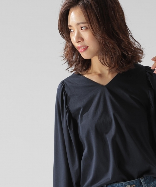 BAYFLOW(ベイフロー)の「ボリューム袖プルオーバー 18AW(シャツ/ブラウス・レディース・ネイビー/グレー/グリーン・SMALL/MEDIUM)」の5枚目の写真