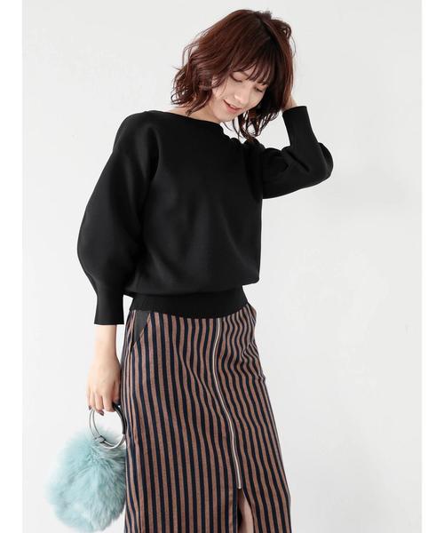 YECCA VECCA（イェッカヴェッカ）の「ボリューム袖ニットプルオーバー（ニット/セーター・レディース・ブラック/パープル/アイボリー/キャメル・FREE）」の3枚目の写真