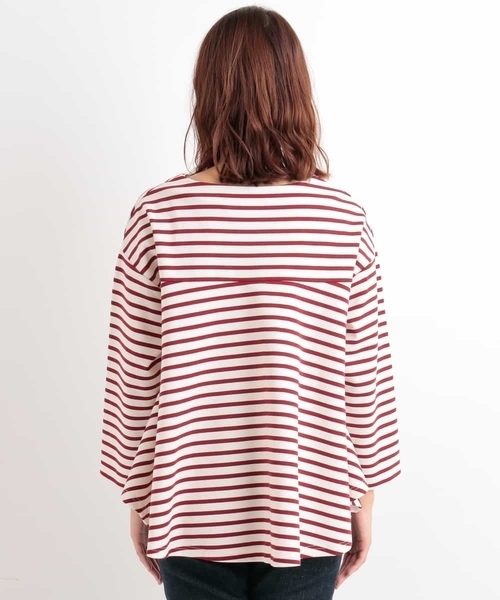 a.v.v（アーヴェヴェ）の「バックフレアカットソー[WEB限定サイズ]（Tシャツ/カットソー・レディース・ネイビー/ボルドー・40/38/42/36/34）」の5枚目の写真