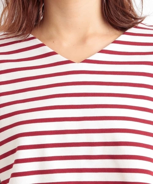 a.v.v（アーヴェヴェ）の「バックフレアカットソー[WEB限定サイズ]（Tシャツ/カットソー・レディース・ネイビー/ボルドー・40/38/42/36/34）」の12枚目の写真