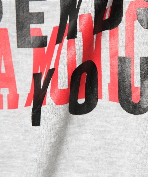 WEGO（ウィゴー）の「WEGO/ライトウェイト裏毛ロゴクルーネックスウェット（スウェット・メンズ・ホワイト/ブラック/杢グレー/ネイビー/マスタード/レッド・MEDIUM/LARGE）」の13枚目の写真