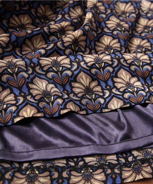 Soareak（ソアリーク）の「タペストリーガラワンピース（ワンピース・レディース・マスタード/ワイン・SMALL/MEDIUM）」の5枚目の写真