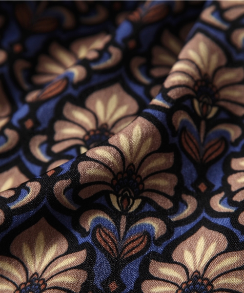 Soareak（ソアリーク）の「タペストリーガラワンピース（ワンピース・レディース・マスタード/ワイン・SMALL/MEDIUM）」の6枚目の写真