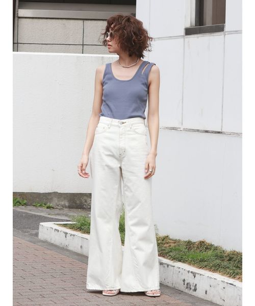 Ungrid（アングリッド）の「ショルダーデザインタンクトップ（タンクトップ・レディース・ブラック/オフホワイト/オリーブ/ブルー・FREE）」の6枚目の写真