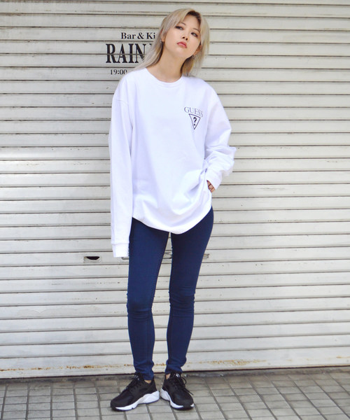ROOPTOKYO(ループトウキョウ)の「別注:Guess Green Label/ゲスグリーンレーベル 2-Tone Triangle Q Mark Back Print LS Tee(Tシャツ/カットソー・メンズ・ホワイト/ブラック・M/S/XL/L)」の18枚目の写真