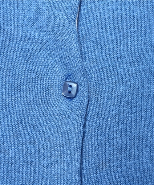 ikka(イッカ)の「12GハイツイストUVカーディガン(カーディガン/ボレロ・レディース・オフホワイト/ブラック/グレー/ブルー/スカイブルー/イエロー/レッド・LARGE/MEDIUM)」の15枚目の写真