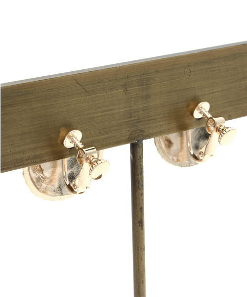 WEGO（ウィゴー）の「WEGO/シェルイヤリング（イヤリング・レディース・ゴールド・FREE）」の2枚目の写真