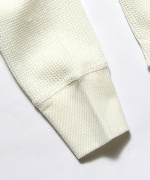 made in standard （メイドインスタンダード）の「made in standard/メイドインスタンダード  ワッフルドロップショルダーヘンリーネックプルオーバー（Tシャツ/カットソー・レディース・ブラック/ブラウン/カーキ/ナチュラル・FREE）」の7枚目の写真