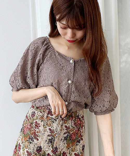apres jour(アプレジュール)の「レースパールボタンブラウス【ZOZOTOWN限定アイテム】(シャツ/ブラウス・レディース・ベージュ/オフホワイト/ライトグリーン/モカ・フリー)」の3枚目の写真