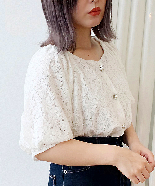apres jour(アプレジュール)の「レースパールボタンブラウス【ZOZOTOWN限定アイテム】(シャツ/ブラウス・レディース・ベージュ/オフホワイト/ライトグリーン/モカ・フリー)」の7枚目の写真