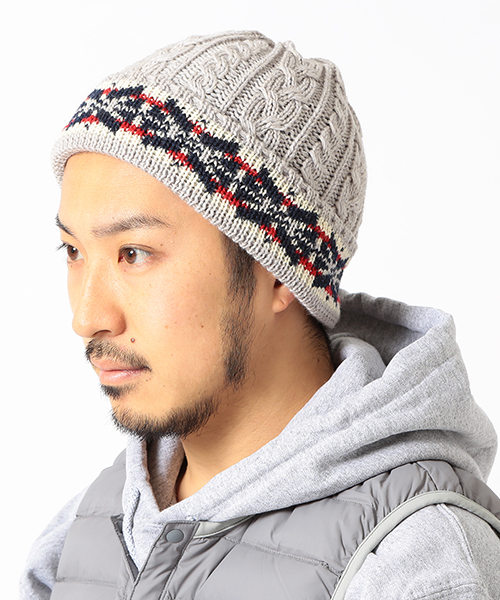 BEAMS（ビームス）の「◎BEAMS / フェアイルカフ ケーブルニットキャップ（ニットキャップ/ビーニー・メンズ・ライトグレー/ブラック/ネイビー・ONE SIZE）」の2枚目の写真