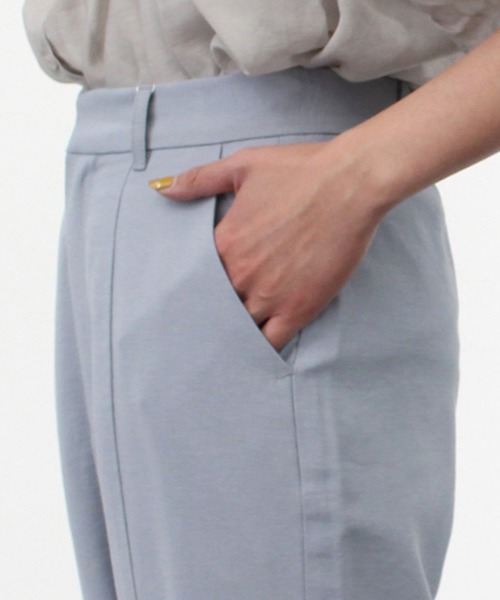 STYLEBLOCK（スタイルブロック）の「ファイユセンタースリットセミフレアパンツ（その他パンツ・レディース・ホワイト/サックスブルー/ミント/ライトベージュ・M）」の5枚目の写真