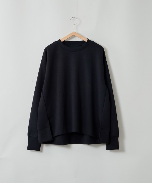 cepo(セポ)の「ポンチスリットクルーネックスウェット(スウェット・レディース・ブラック/オフホワイト/サックスブルー/モカ・M)」の3枚目の写真