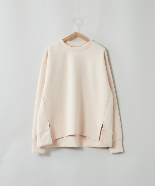 cepo(セポ)の「ポンチスリットクルーネックスウェット(スウェット・レディース・ブラック/オフホワイト/サックスブルー/モカ・M)」の6枚目の写真