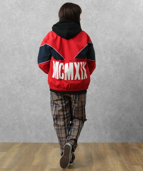 Champion(チャンピオン)の「【Champion/チャンピオン】 トラックジャケット ロゴ刺繍 切替 フルジップ ブルゾン ジャケット(ナイロンジャケット・メンズ・ブラック/レッド/グリーン・S/M/L)」の6枚目の写真