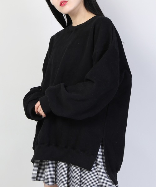 WC(ダブル シー)の「WC/裏起毛ビッグシルエット無地スウェット(スウェット・レディース・ブラック/ブラウン/グリーン/アイボリー・FREE)」の3枚目の写真