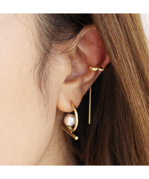 MODE ROBE（モードローブ）の「パールデザインサークルピアス（ピアス（両耳用）・レディース・ゴールド/シルバー・FREE）」の6枚目の写真