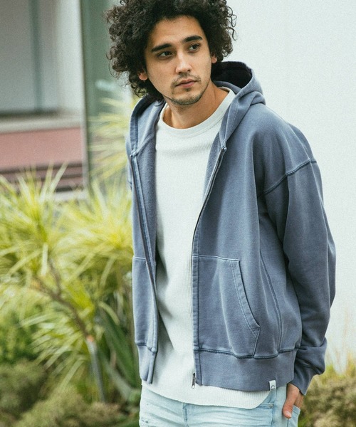 BAYFLOW（ベイフロー）の「WEB限定 ピグメントZIPパーカー L/S（パーカー・メンズ・ベージュ/オリーブ/ブルー/ホワイト/チャコール/ベビーピンク・LARGE/MEDIUM）」の8枚目の写真