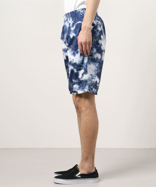 SHISKY(シスキー)の「ペイズリー ハーフパンツ ショーツ 撥水 UVカット(その他パンツ・メンズ・ブラック系その他/ブラウン系その他/ブルー系その他・M/L/XL)」の4枚目の写真