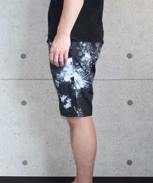 SHISKY(シスキー)の「ペイズリー ハーフパンツ ショーツ 撥水 UVカット(その他パンツ・メンズ・ブラック系その他/ブラウン系その他/ブルー系その他・M/L/XL)」の10枚目の写真