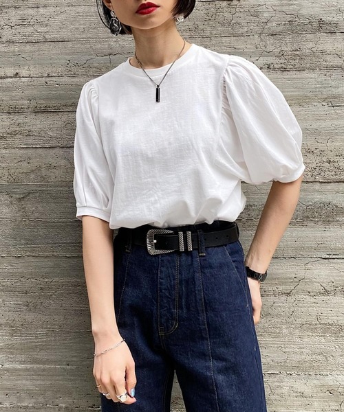 PAGEBOY（ページボーイ）の「ボリュームスリーブTシャツSS（Tシャツ/カットソー・レディース・ブラック/パープル/オフホワイト/グレイッシュベージュ/ブラウン系その他/ベージュ系その他・FREE）」の17枚目の写真